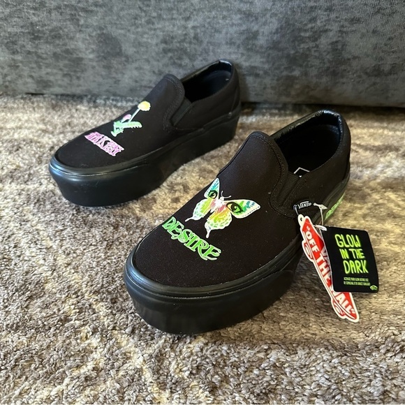 NWT Vans Slip On Platforms Awaken Desire Glow In The Dark Sneakers - Picture 1 of 6